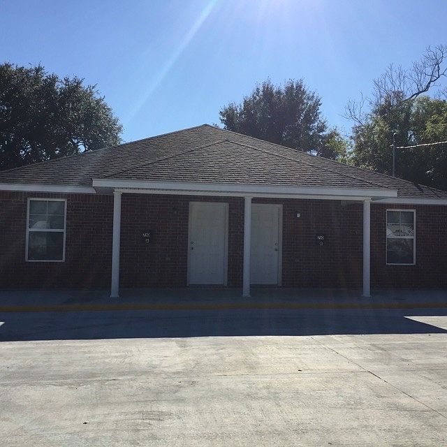 712 Alamo #B