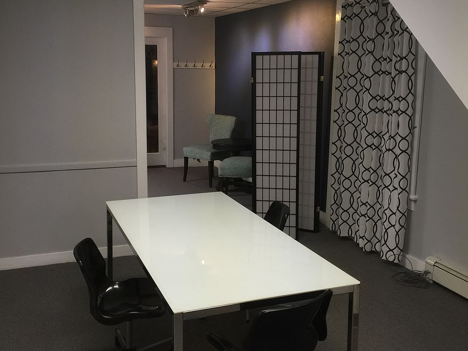 2nd image of 37 W Market St