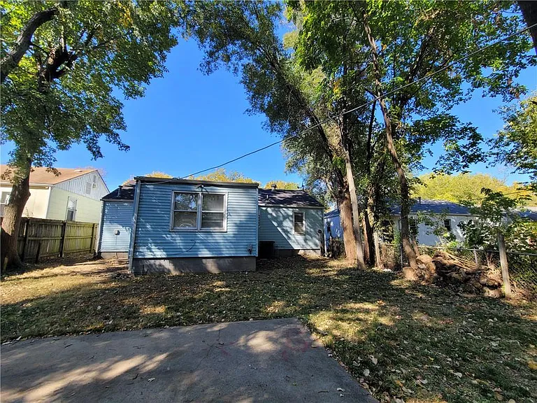 3713 Cleveland Ave — Photo 9