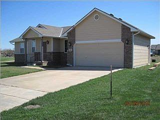 2nd image of 3909 Lakeshore Dr