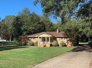 305 E Broad St, Iva, SC 29655