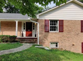 114 Woodland Rd, Fredericksburg, VA 22401