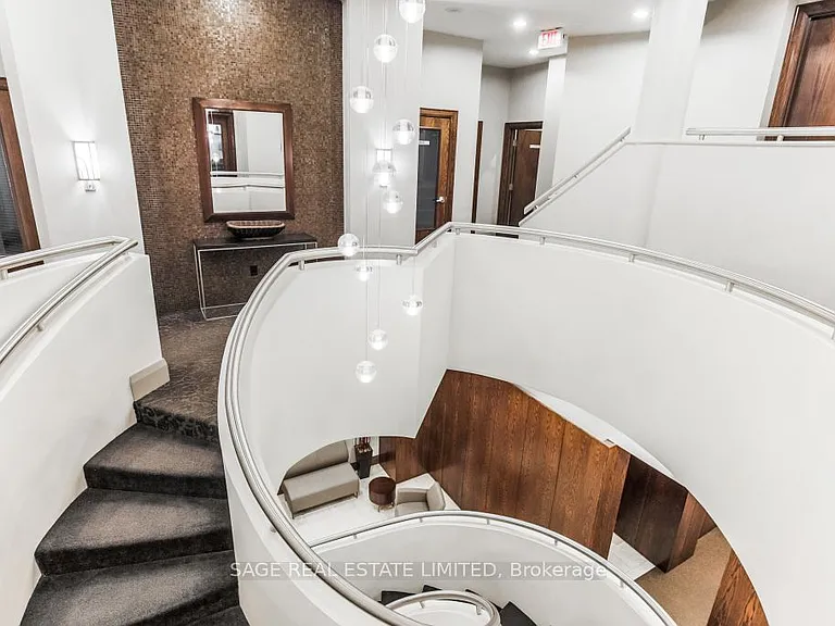 438 Richmond St W #910 — Photo 30