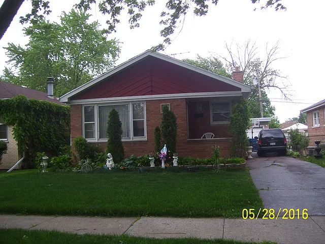 15705 Ellis Ave photo 1