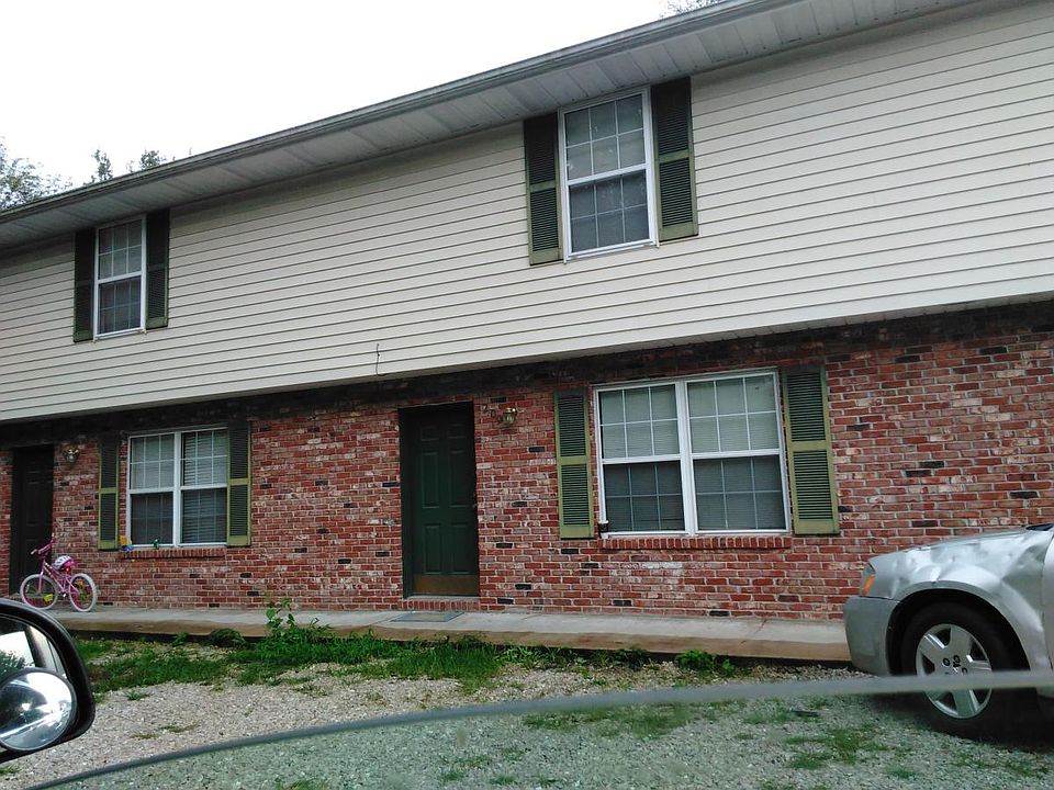 1st image of 800 E Jefferson St