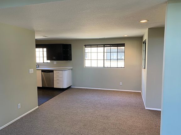 5th image of 318 Ohio St APT 10