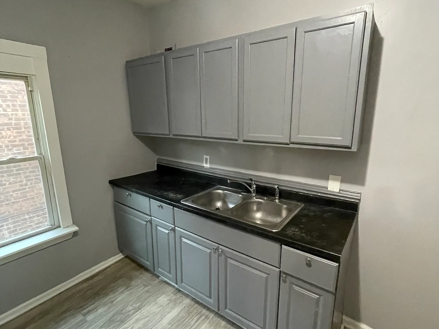 2 bed, 1078 sqft, $995 — Photo 1