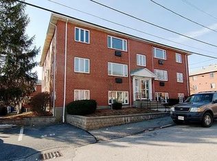 26 Carey Ave APT 10, Watertown, MA 02472