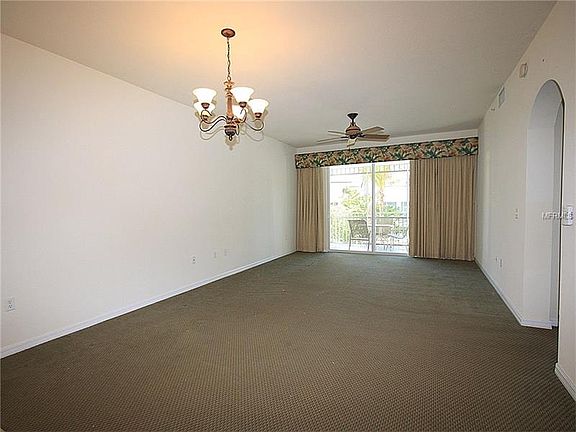 4th image of 5123 Melbourne St Unit 6305