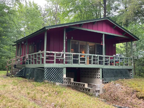 5375 Woodridge Dr, Lewiston, MI 49756