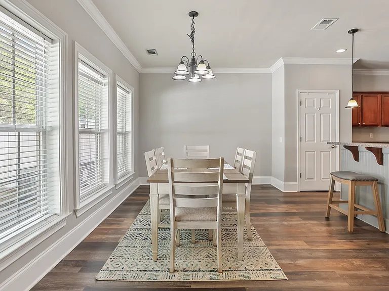 704 Kendal Ct — Photo 20