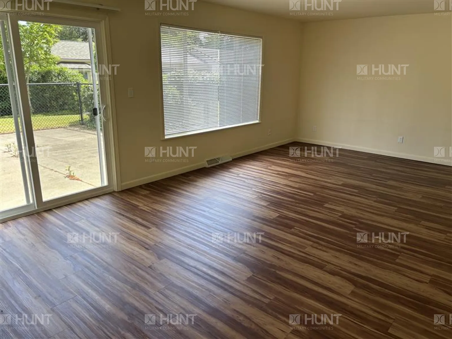 4 bed, 2.5 bath, 1244 sqft, $2,971 — Photo 3