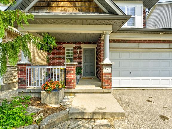 3rd image of 282 Carrington Dr