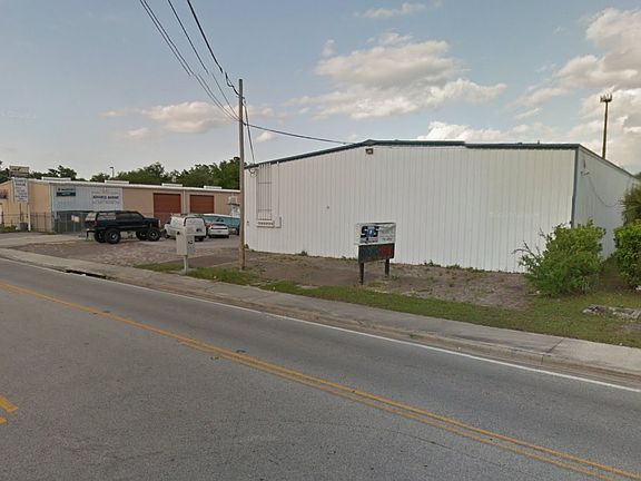 5th image of 9441 Craven Rd