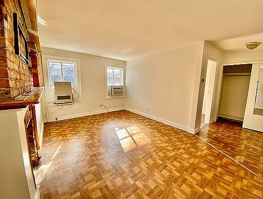 1st image of 59 Grove St #5