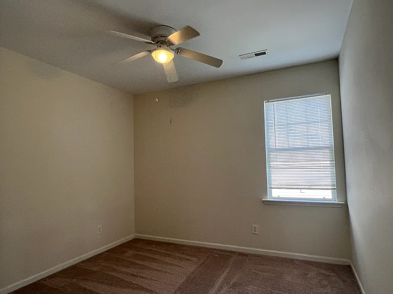 1429 Dairy Glen Dr — Photo 39