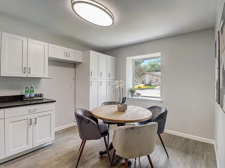 607 Field St — Photo 10