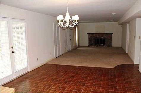 4th image of 4265 Lavallet Cir