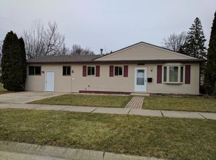4579 Marcy St, Warren, MI 48091