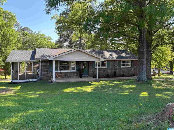 1224 Circle Dr, Oxford, AL 36203