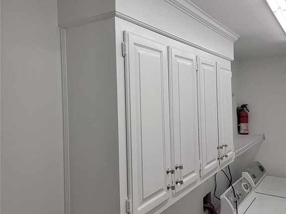 4th image of 3405 Bernies Ct S