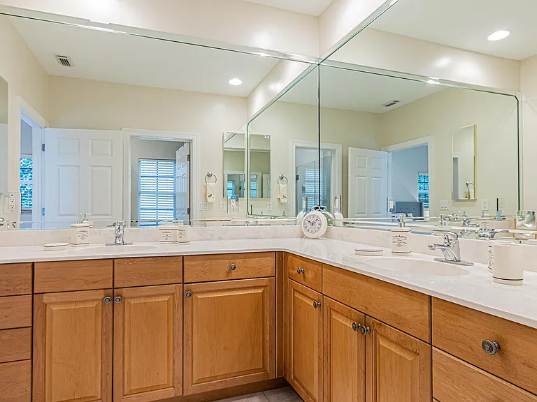 Bathroom #4