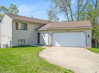 220 Garland St SE, Grand Rapids, MI 49548