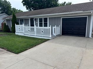 604 Fernway Rd, Kingsford Heights, IN 46346