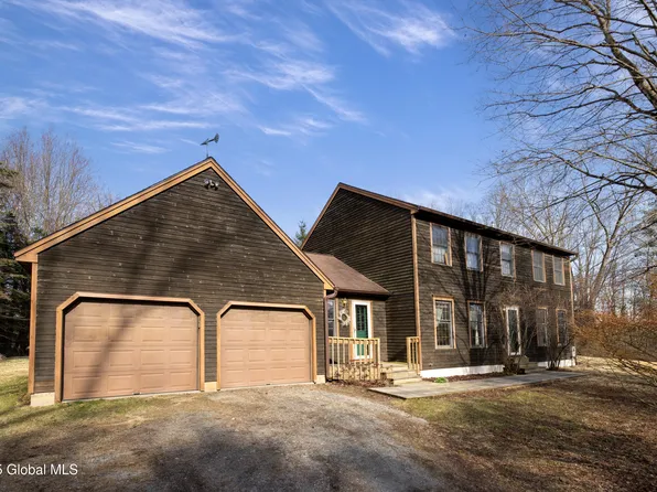 7 Stonehurst Drive, Queensbury, NY 12804