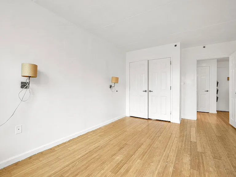 837 Washington Ave #4B — Photo 4