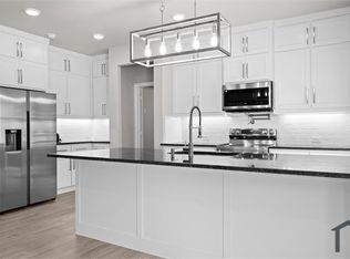 510 W 4th St #B, Kennedale, TX 76060