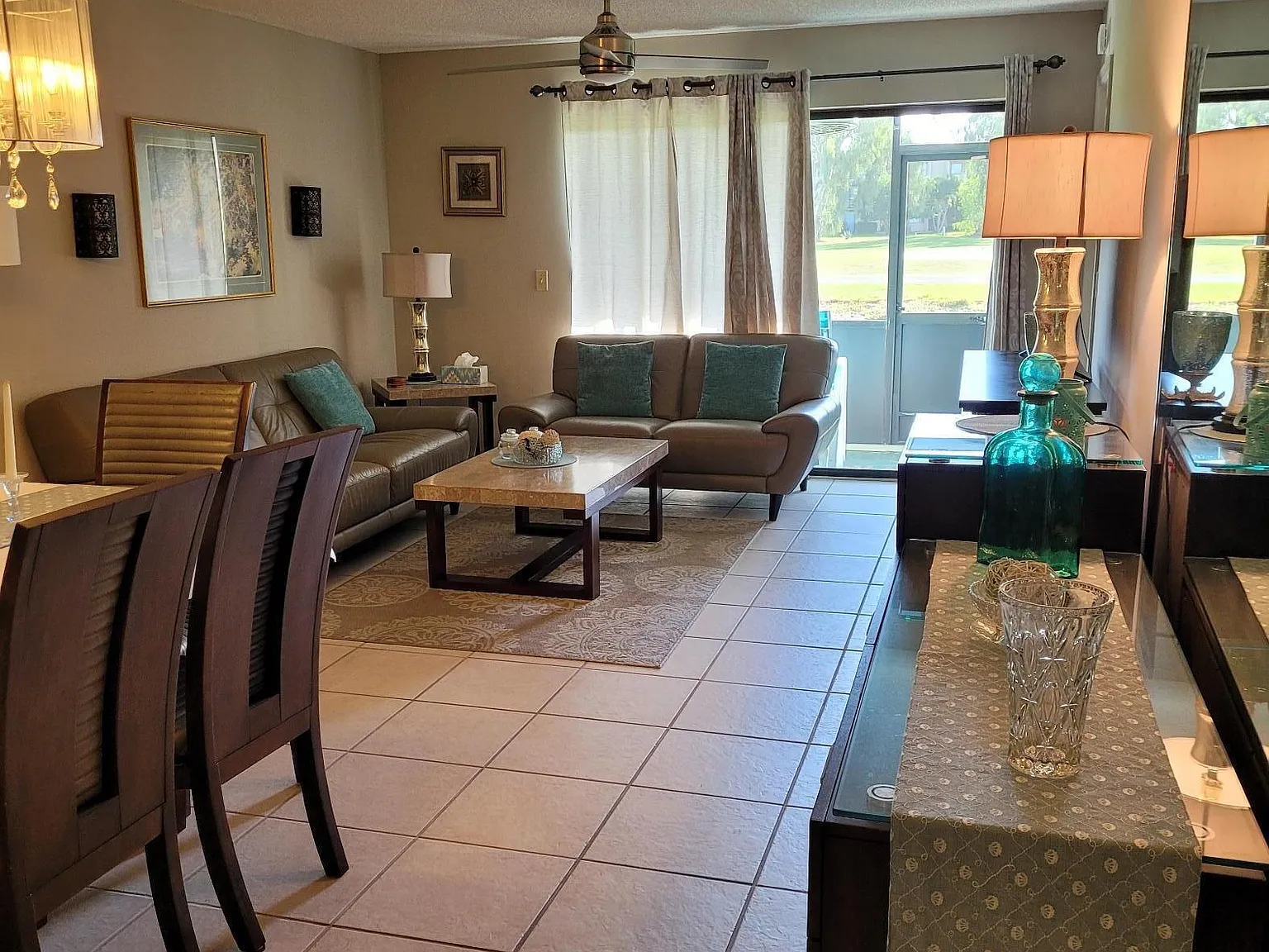 2 bed, 2.0 bath, 872 sqft, $2,200 — Photo 3