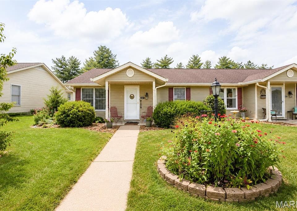 1st image of 1327 Normandy Dr
