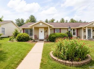 1327 Normandy Dr, Godfrey, IL 62035