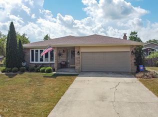 7453 W Wishing Well Dr, Frankfort, IL 60423