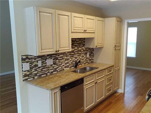 3rd image of 7838 N Cherrybark Dr
