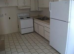 4th image of 2554 S Lakecrest Dr APT 3