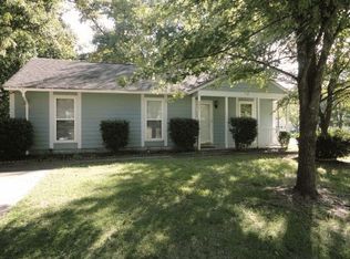 6827 N Ridge Ct, Charlotte, NC 28215