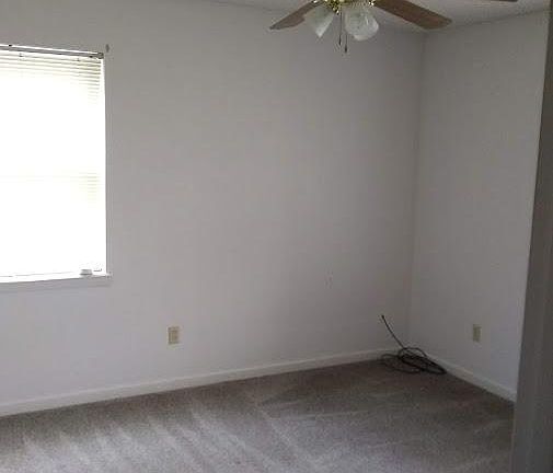 4th image of 971 Garfield Ave
