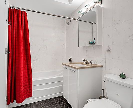5th image of 353 E 104th St #2D