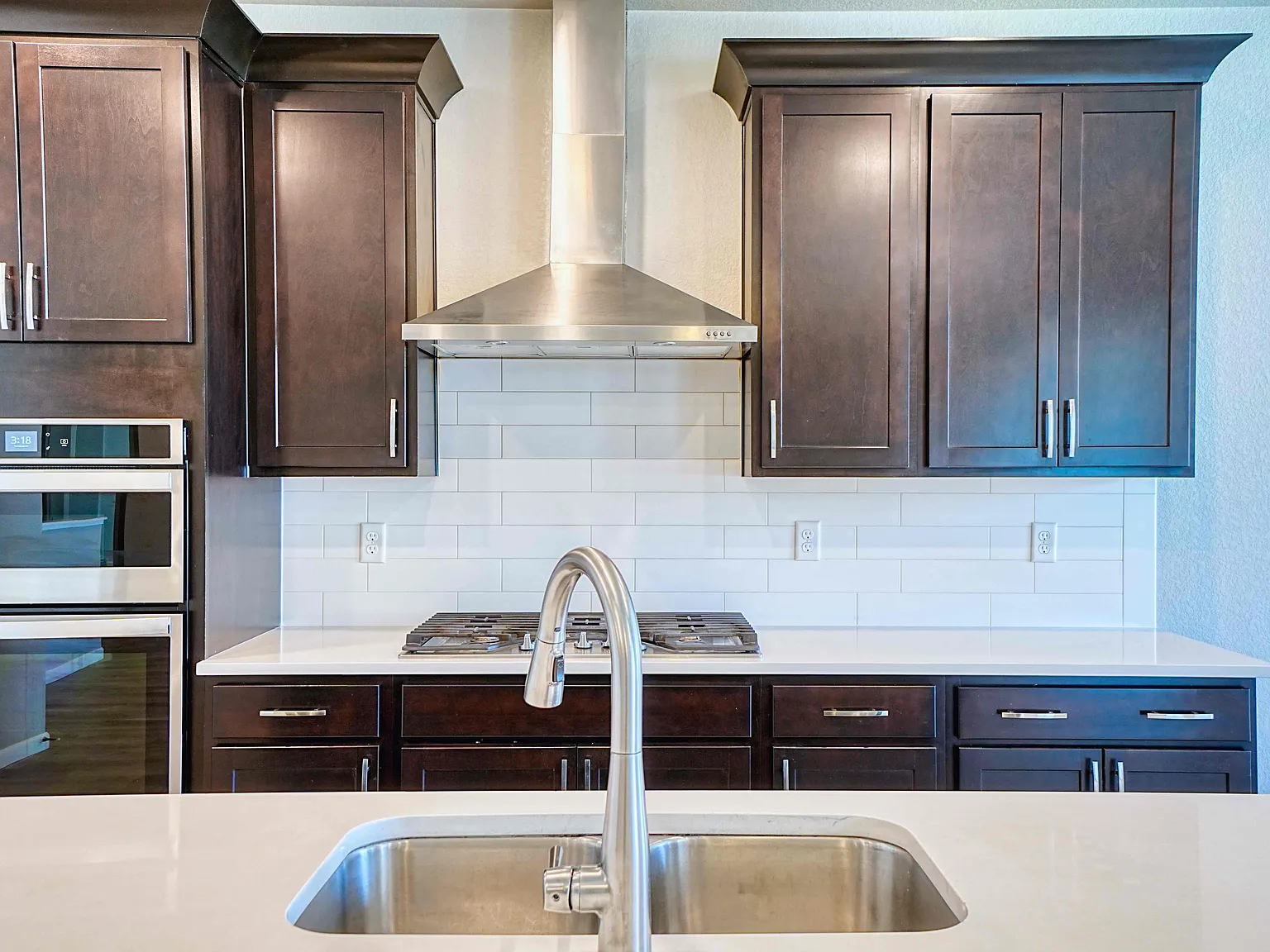 3 bed, 2840 sqft, $2,950 — Photo 4
