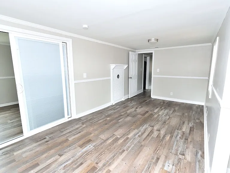 1577 Charter Dr — Photo 9