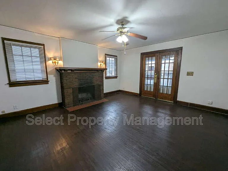 4111 S Calhoun St — Photo 4