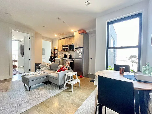 Rented by Doorway NYC, LLC | media 17