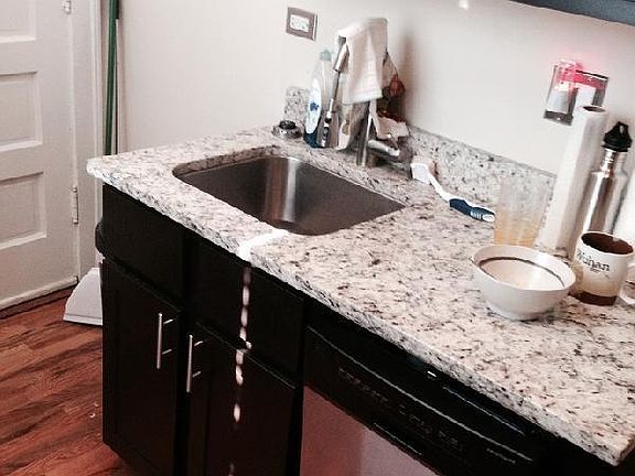 3rd image of 4717 N Leavitt St #2M