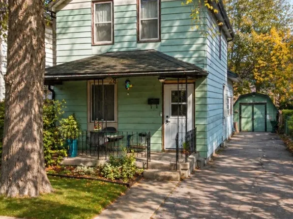 28 Regent St, Thorold, ON L2V 1T3