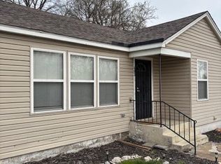 403 E Mount Vernon St, Nixa, MO 65714