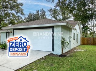 17502 Willow Pond Dr, Lutz, FL 33549