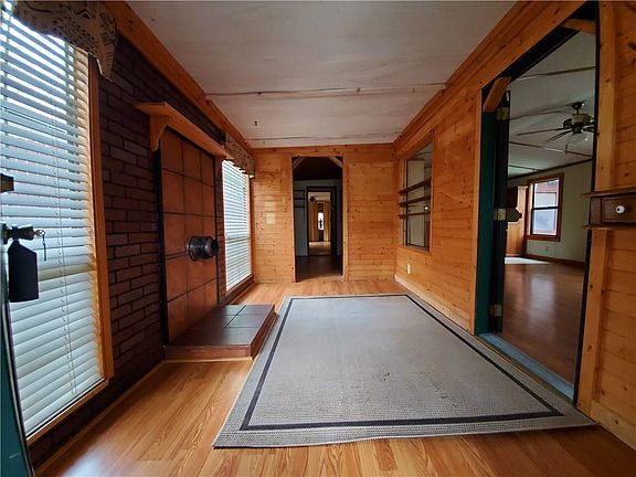 2nd image of 49 Skyline Dr