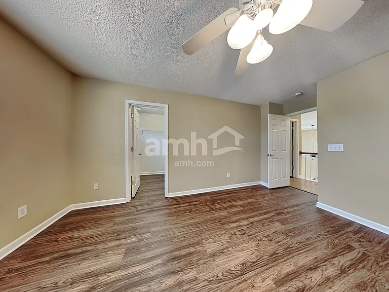 7533 Argent Valley Dr — Photo 8